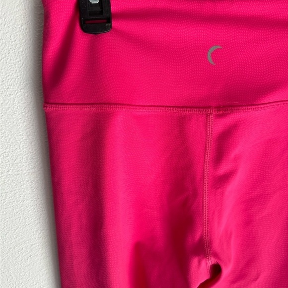 Zyia Active Yoga Cropped Pink Leggings - Picture 3 of 4